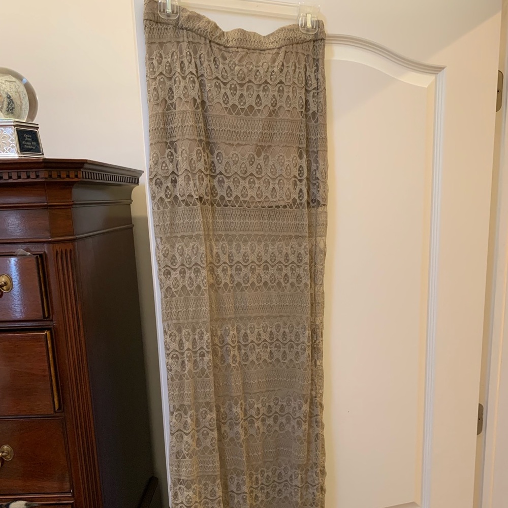 Lace maxi skirt - Perfect for the wineries 🍷